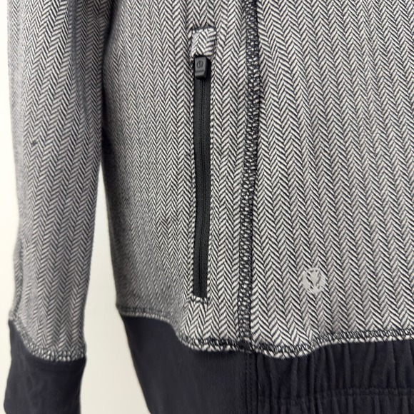 Lululemon ‘Think Fast’ black hoodie - Picture 10 of 14